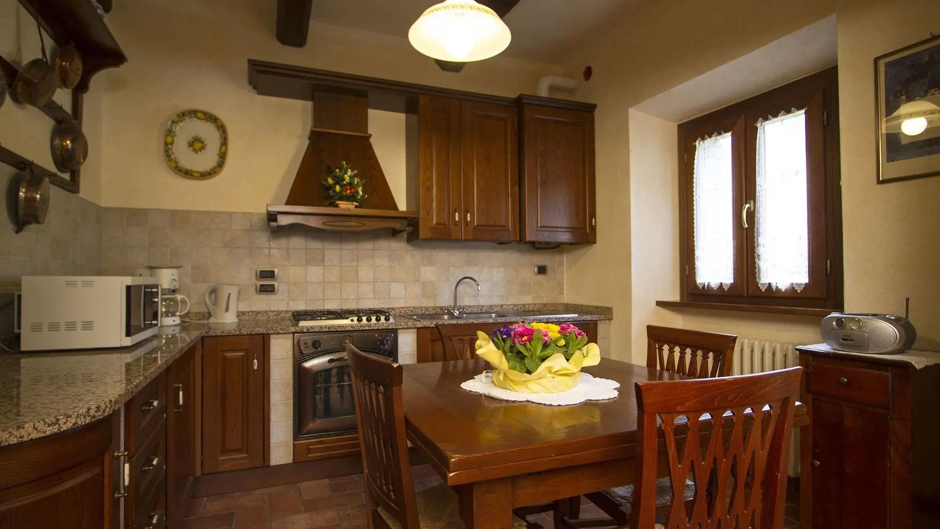 Country house Rocca Di Pierle, Agriturismo Di Charme - Cortona Mercatale