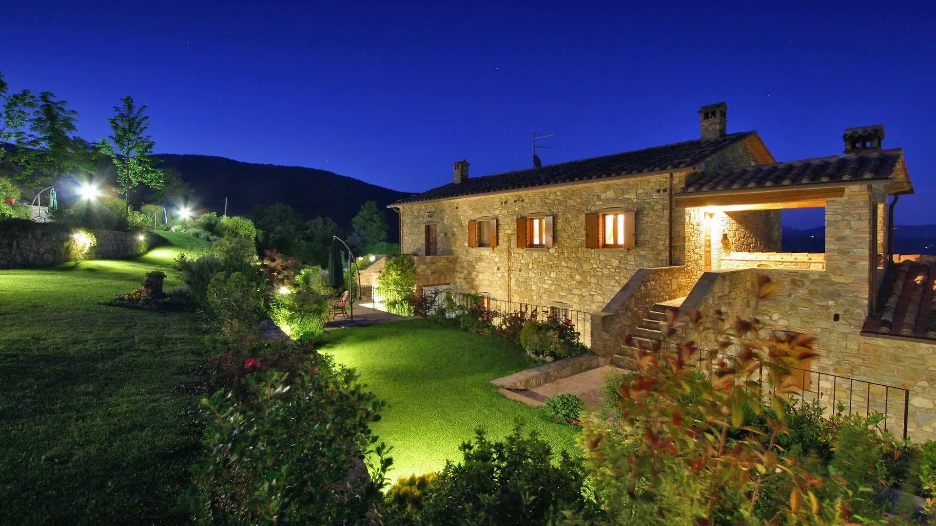 Rocca Di Pierle, Agriturismo Di Charme - Cortona Mercatale  Country house Mercatale (Arezzo)